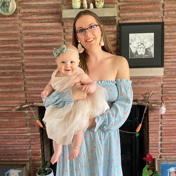 Meet your Posher, Tamara - Picture 1 of 2